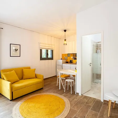 Mirtia Garden Gem - Skafidia Fully Equipped Home *