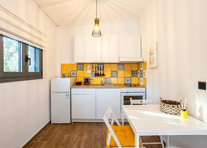 Semesterbostad Skafidia Garden Gem - Mirtia Fully Equipped